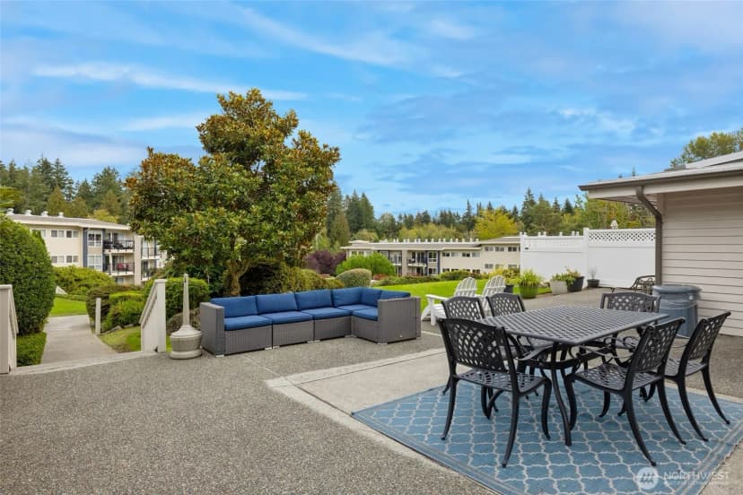 Property photo for 12700 Ne 8th Street #e102, Bellevue photo 21