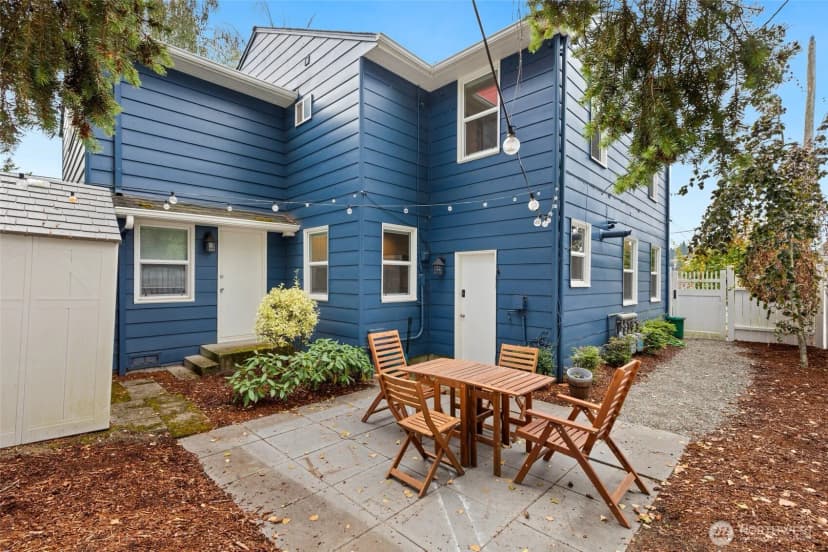 Property photo for 3008 31st Avenue W, Seattle photo 17