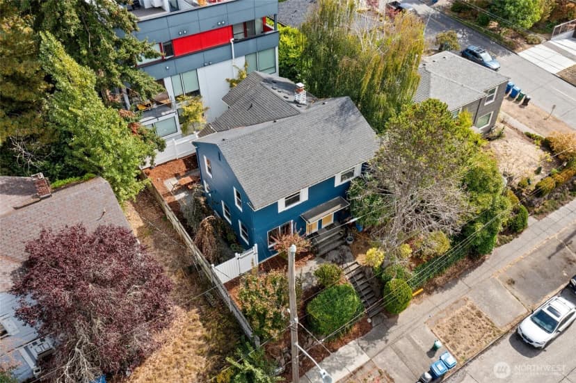Property photo for 3008 31st Avenue W, Seattle photo 18