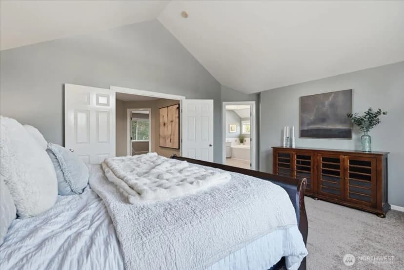 Property photo for 5300 Ne 23rd Court, Renton photo 16