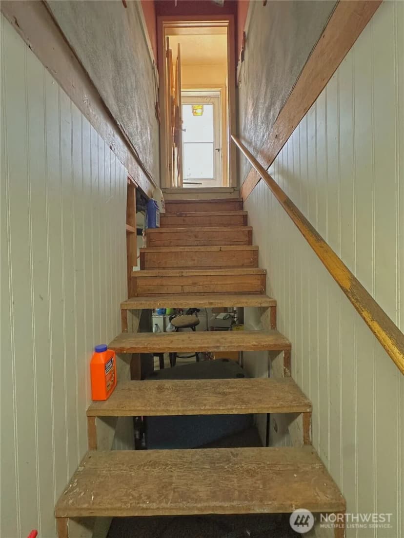 Property photo for 319 E Bartlett Avenue, Omak photo 25