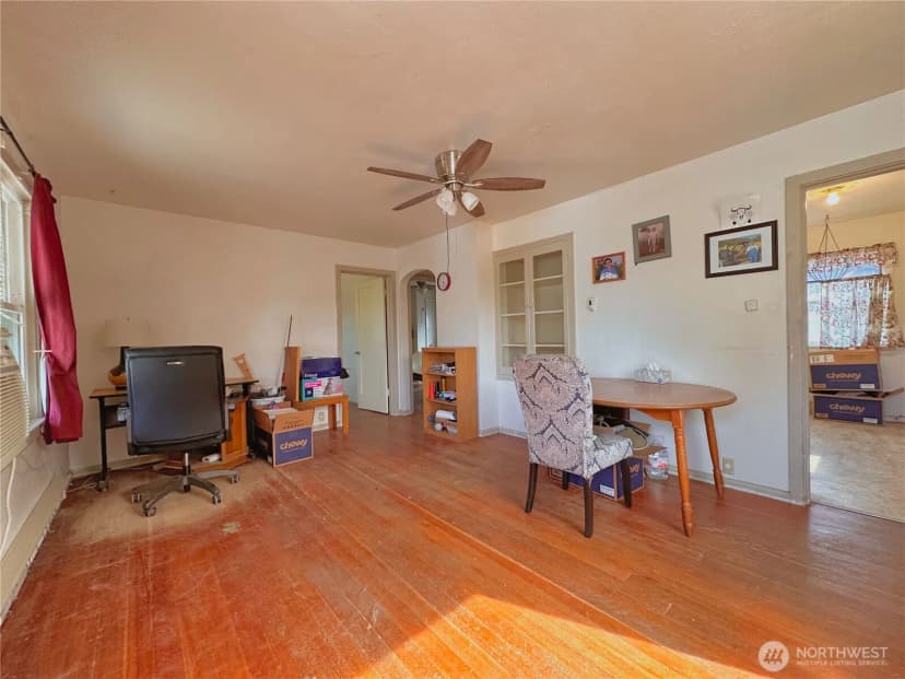 Property photo for 319 E Bartlett Avenue, Omak photo 8