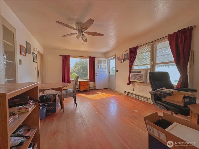 Property photo for 319 E Bartlett Avenue, Omak photo 9