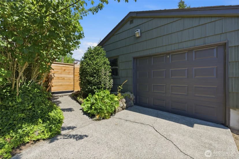 Property photo for 922 Pitt Avenue, Bremerton photo 27