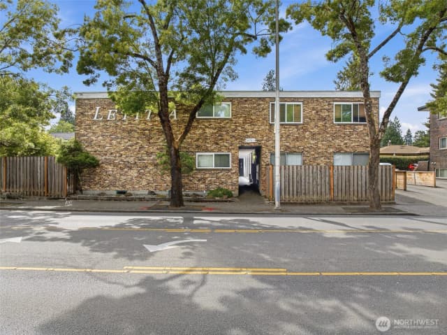 Property photo for 8701 35th Avenue Ne #apt 4, Seattle
