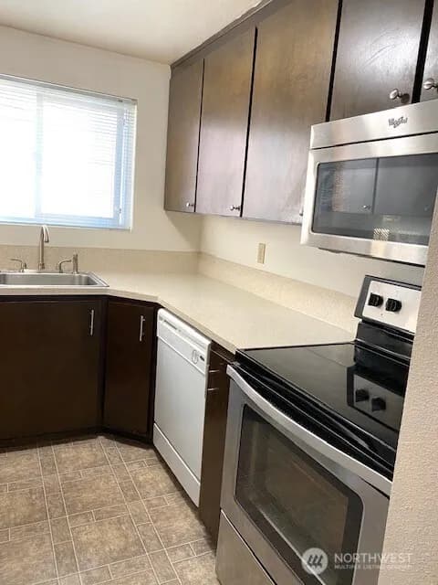 Property photo for 11249 Greenwood Avenue N, Seattle photo 5