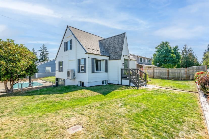Property photo for 11405 8th Avenue Ct S, Tacoma photo 36