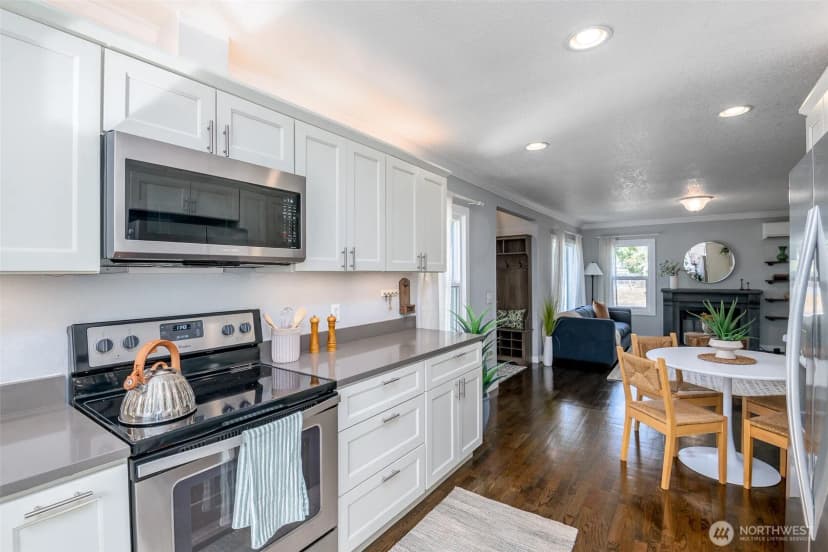 Property photo for 11405 8th Avenue Ct S, Tacoma photo 13