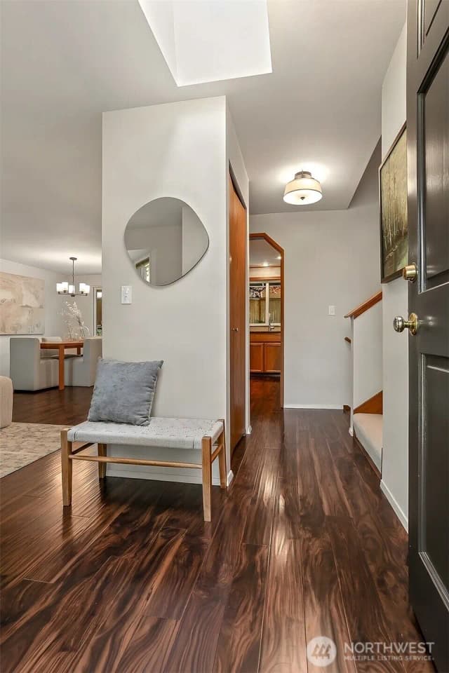Property photo for 14855 Se 10th Place, Bellevue photo 3