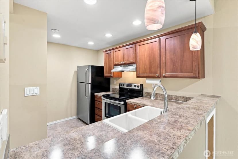 Property photo for 5000 Lake Washington Boulevard Ne #d304, Renton photo 5