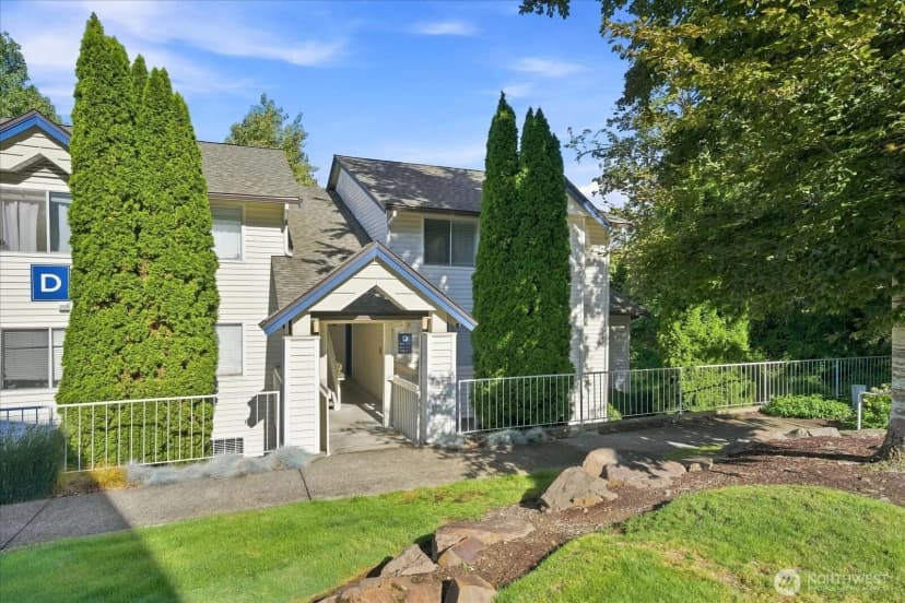 Property photo for 5000 Lake Washington Boulevard Ne #d304, Renton photo 2