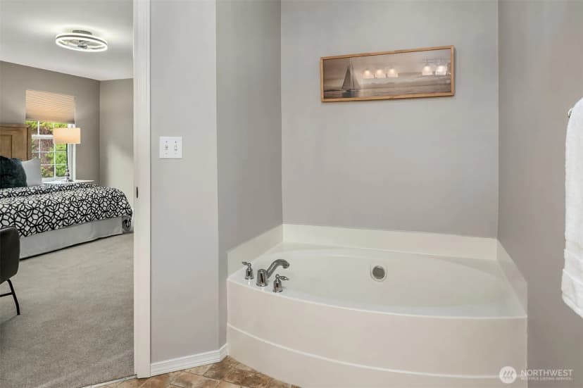 Property photo for 23220 27th Drive Se, Bothell photo 19