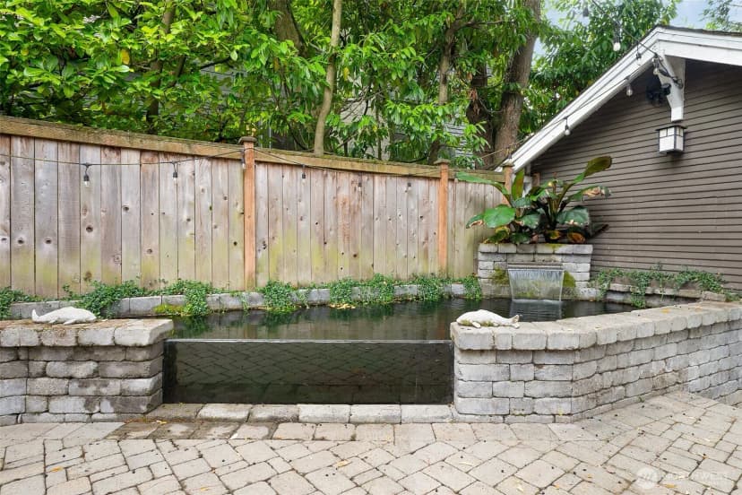 Property photo for 5728 Woodlawn Avenue N, Seattle photo 33