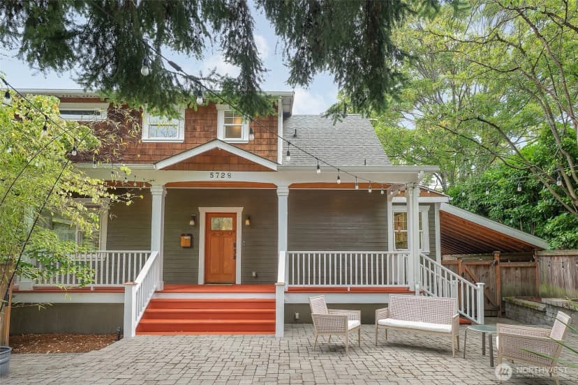 Property photo for 5728 Woodlawn Avenue N, Seattle photo 3