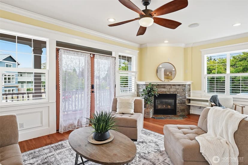 Property photo for 5728 Woodlawn Avenue N, Seattle photo 15