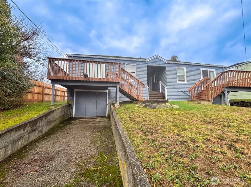 Property photo for 2017 A&b Vandalia Avenue, Bremerton