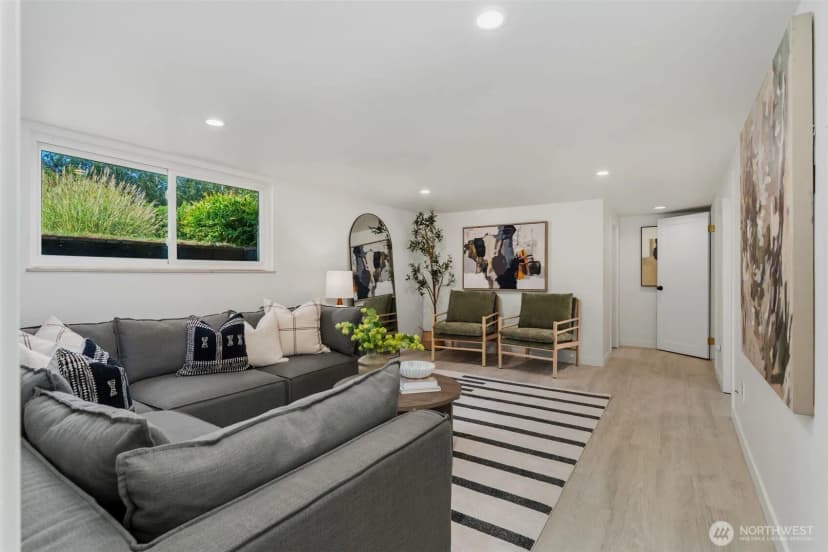 Property photo for 4715 W Roberts Way, Seattle photo 17