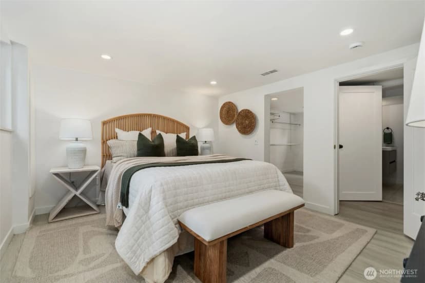 Property photo for 4715 W Roberts Way, Seattle photo 18