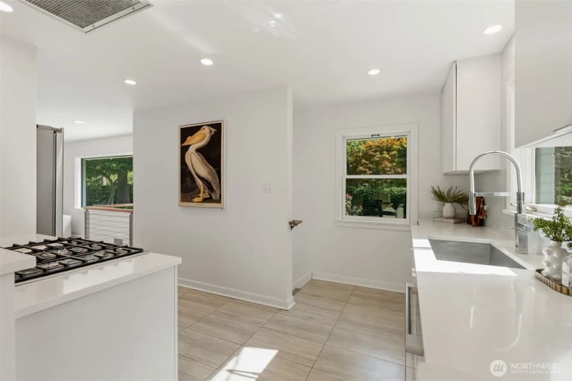 Property photo for 4715 W Roberts Way, Seattle photo 12