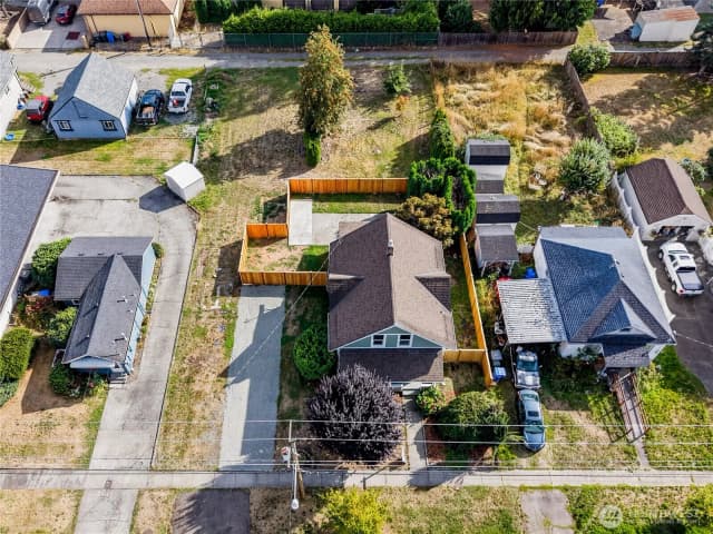 Property photo for 1120 Thompson Street, Sumner photo 3