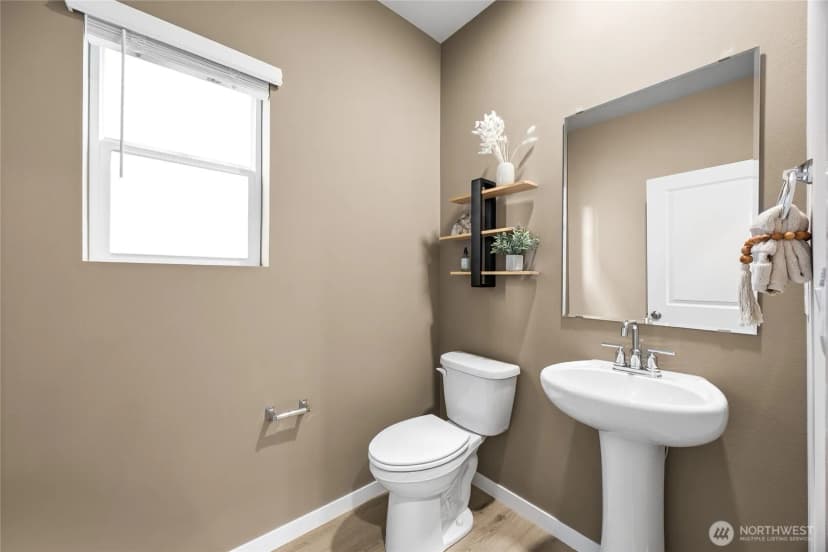 Property photo for 13912 11th Place W, Lynnwood photo 19