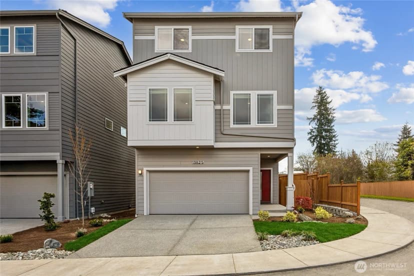 Property photo for 13912 11th Place W, Lynnwood