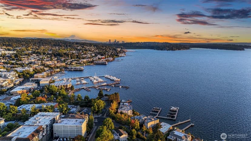 Property photo for 111 Lake Avenue W #202, Kirkland photo 38