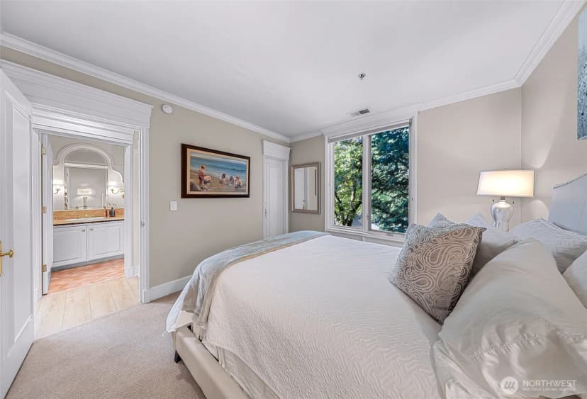 Property photo for 111 Lake Avenue W #202, Kirkland photo 22