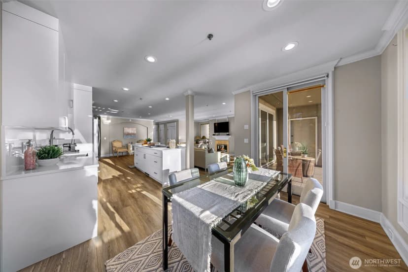 Property photo for 111 Lake Avenue W #202, Kirkland photo 15