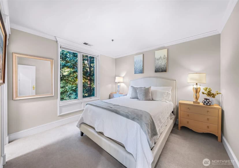 Property photo for 111 Lake Avenue W #202, Kirkland photo 21
