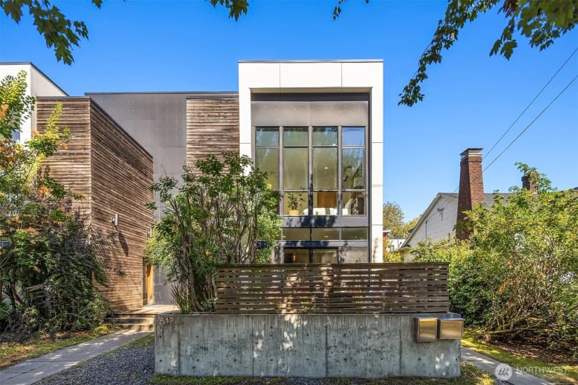 Property photo for 812 S Orcas Street #b, Seattle