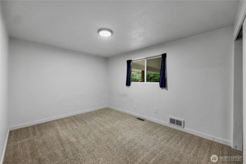 Property photo for 13920 30th Avenue Nw, Tulalip photo 12