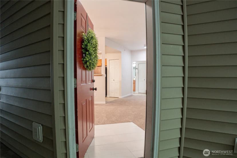 Property photo for 15300 112th Avenue Ne #b108, Bothell photo 2