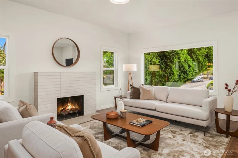 Property photo for 150 24th Avenue, Seattle photo 6