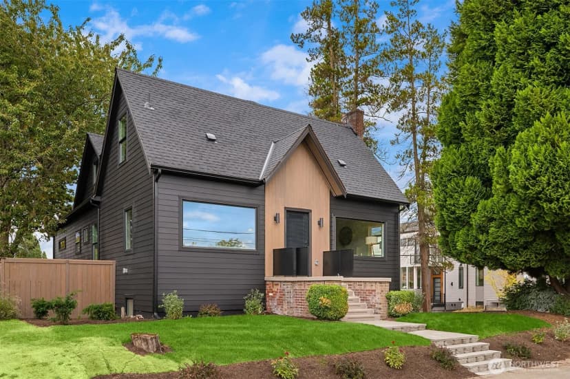 Property photo for 150 24th Avenue, Seattle