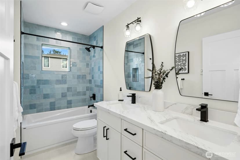 Property photo for 634 + 636 Eleventh Avenue, Kirkland photo 25