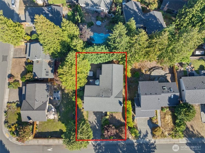Property photo for 7622 130th Avenue Ne, Kirkland photo 31