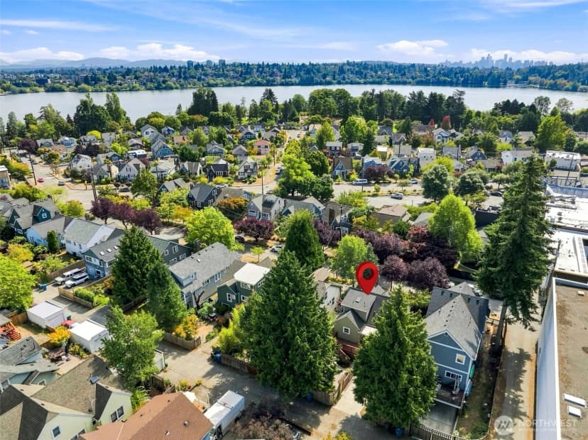 Property photo for 1116 N 76th Street, Seattle photo 25