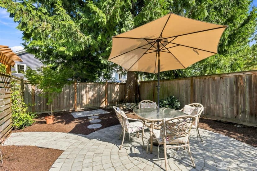 Property photo for 1116 N 76th Street, Seattle photo 23