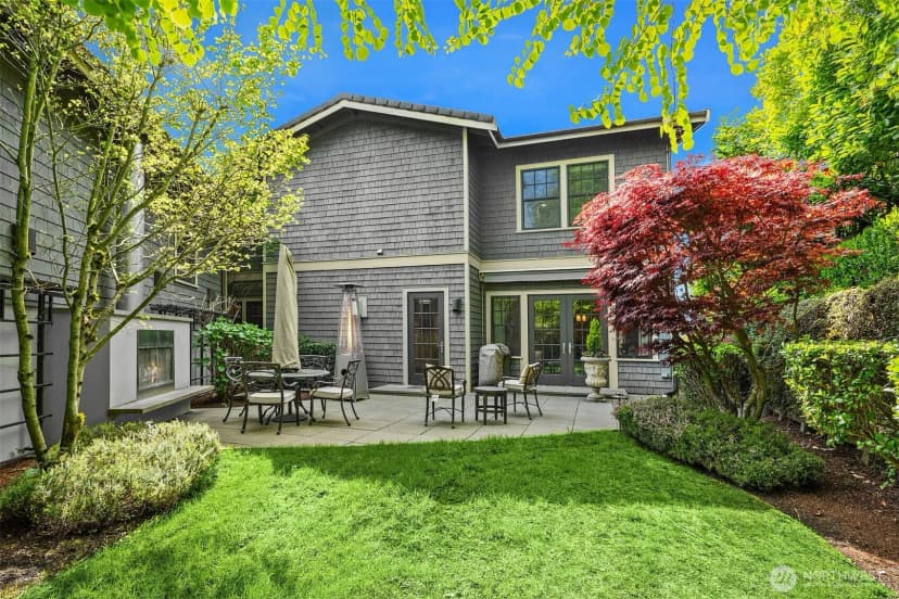 Property photo for 8910 Ne 33rd Street, Yarrow Point photo 11