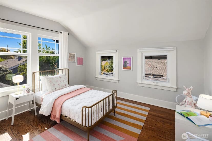 Property photo for 135 Ne 53rd Street, Seattle photo 19