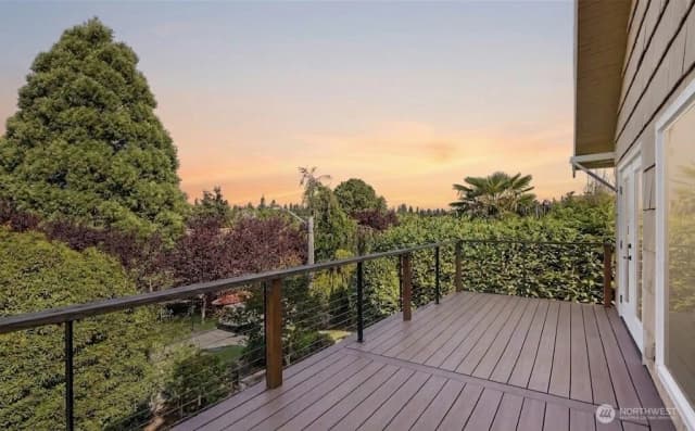 Property photo for 4732 45th Avenue Sw, Seattle photo 2