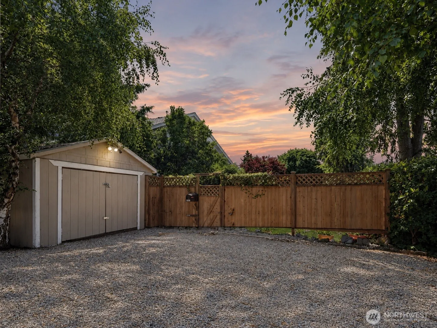 Property photo for 4732 45th Avenue Sw, Seattle photo 22
