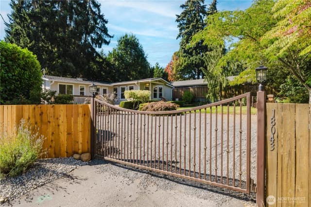 Property photo for 18043 Ashworth Avenue N, Shoreline photo 2