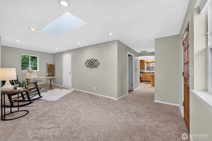 Property photo for 18043 Ashworth Avenue N, Shoreline photo 25