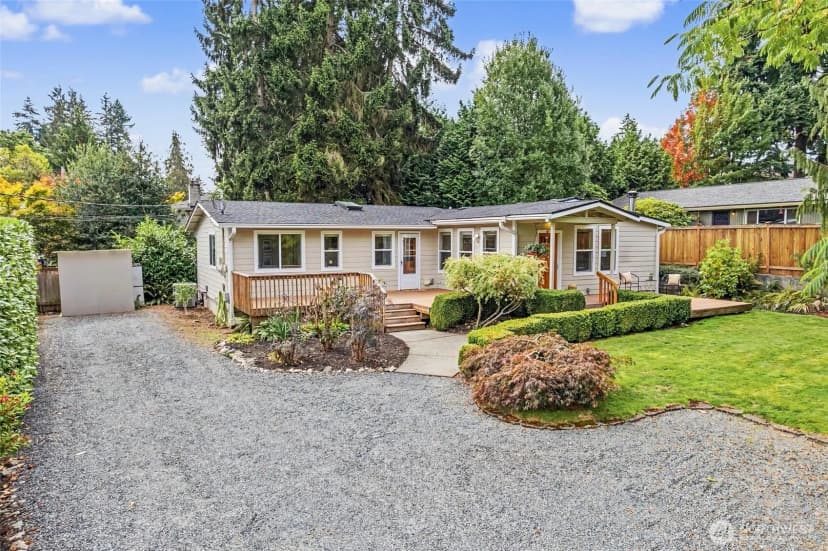 Property photo for 18043 Ashworth Avenue N, Shoreline photo 29