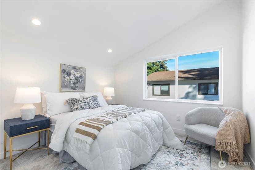 Property photo for 127 N 136th Street, Seattle photo 18