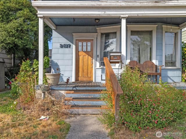 Property photo for 2407 Everett Avenue, Everett photo 5