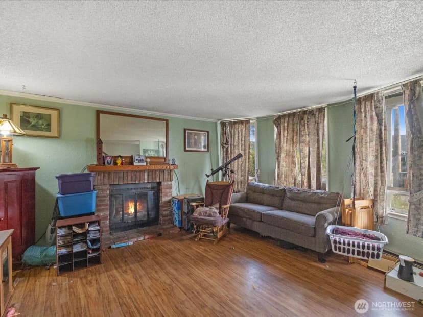 Property photo for 2407 Everett Avenue, Everett photo 7