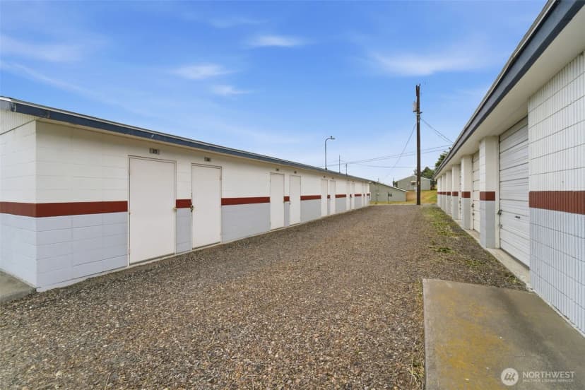 Property photo for 5885 W Van Giesen Street, West Richland photo 17